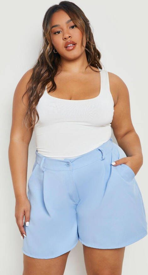 boohoo Plus Getailleerde Geplooide Shorts, Baby Blue